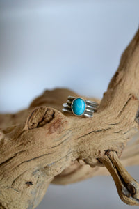 Kingman Turquoise Sterling Silver Ring (Size 7)