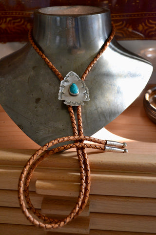 Turquoise Arrowhead Bolo Tie