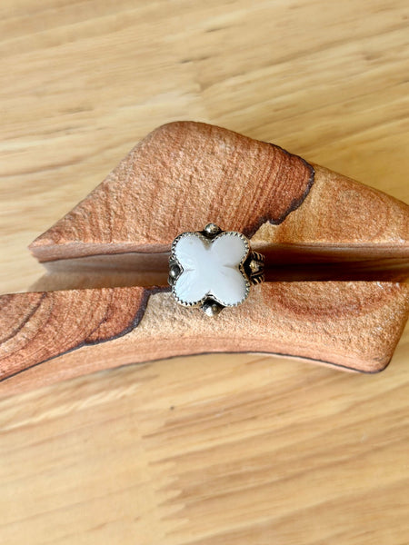 Desert Snow Howlite Sterling Silver Ring (Size 6)