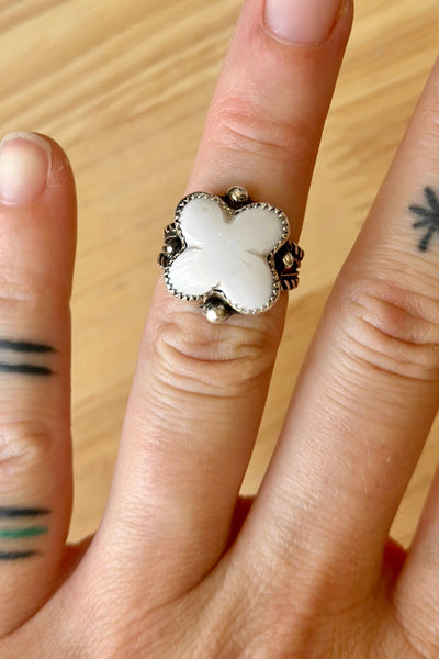 Desert Snow Howlite Sterling Silver Ring (Size 6)