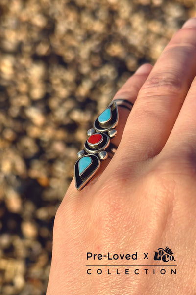 Vintage Turquoise Sterling Silver Ring (Size 4.5) Pre-Loved x Loco Collection