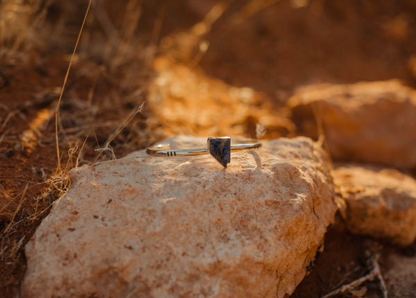 [ARCHIVES] (Blue Lapis Nevada Stone)